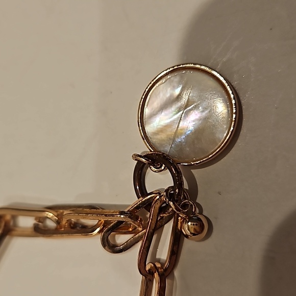 Vintage Mother of Pearl & Rhinestone Gold-Tone Link 7.5" Bracelet - Picture 5 of 5